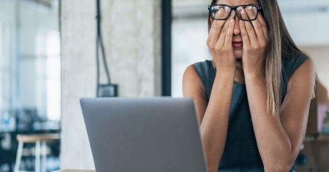 The 10 Most Common Signs of Perimenopause You Might Not Recognize image